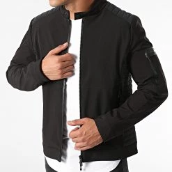Tout neuf ❤️ Veste Zippée MMCO00750 Noir de Antony Morato 🛒
