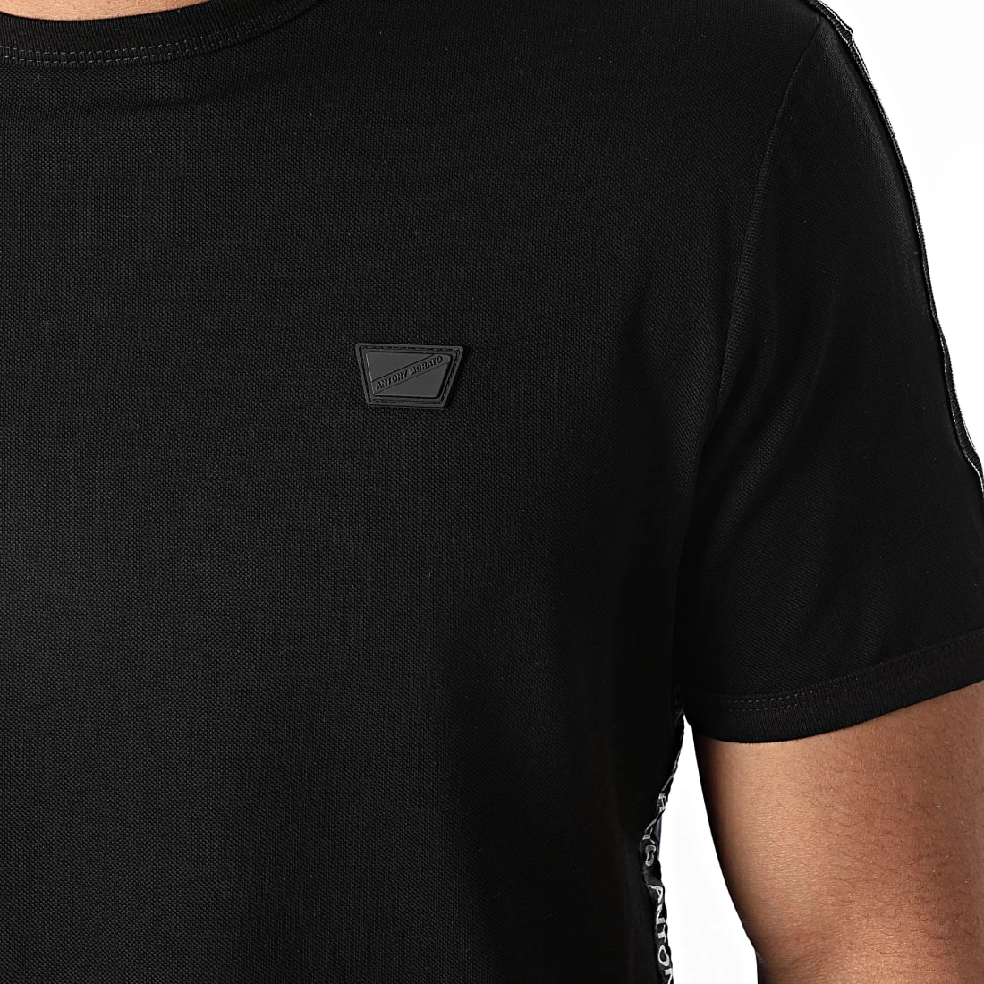 Vente flash 🎉 Tee 👕 Shirt A Bandes MMKS02051 Noir Bleu Marine de Antony Morato ✔️ 2 Vente flash 🎉 Tee 👕 Shirt A Bandes MMKS02051 Noir Bleu Marine de Antony Morato ✔️ – Image 2