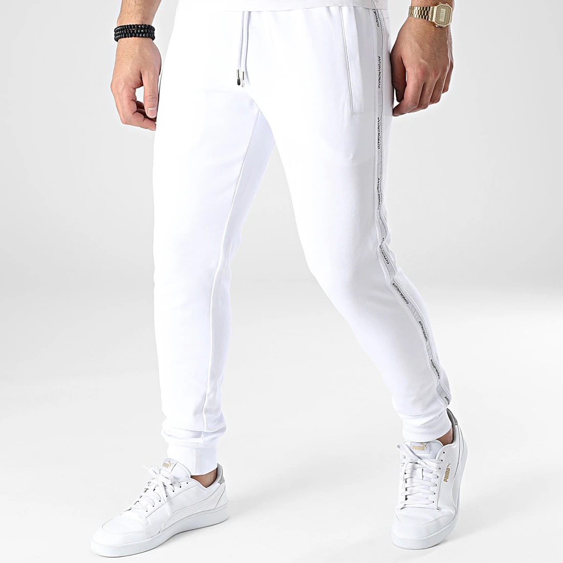 Meilleur prix ✨ Pantalon Jogging A Bandes MMFP00335 Blanc de Antony Morato 😍 1 Meilleur prix ✨ Pantalon Jogging A Bandes MMFP00335 Blanc de Antony Morato 😍
