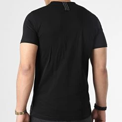 Les meilleures critiques de 😍 Tee 👕 Shirt A Bandes MMKS02092 Noir de Antony Morato 🔔 -Antony Morato Soldes antony morato 306480 MMKS02092 9000 20220311T145654 04