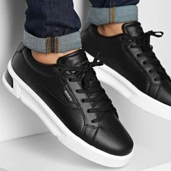 Tout neuf 🎉 Baskets 👟 Sneakers MMFW01504 Black White de Antony Morato 🥰