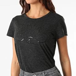 Bon marché ✔️ Tee 👕 Shirt Femme Ludmila Noir de Le Temps Des Cerises 🛒