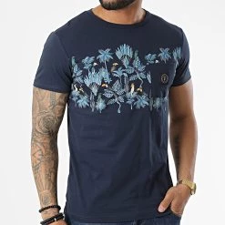 Promo 🥰 Tee 👕 Shirt Poche HPROT Bleu Marine de Le Temps Des Cerises ❤️ -Antony Morato Soldes le temps des cerises 311075 HPROTS0000000MC221 3288 20220331T151133 03