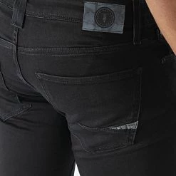 Antony Morato Soldes -Antony Morato Soldes le temps des cerises 327221 JH711JOGW5137222 0001 20220715T093349 02