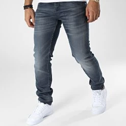 Offres ✔️ Jean Slim Adjusted Bonw Bleu de Le Temps Des Cerises 🤩