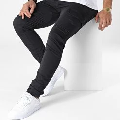 Bon marché 💯 Pantalon Cargo Koge Noir de Le Temps Des Cerises 🔥 -Antony Morato Soldes le temps des cerises 340683 PHKOGE000WPIG221 0001 20221010T152807 03