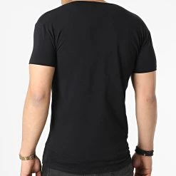 Tout neuf 🤩 Tee 👚 Shirt 62278-47282 Noir de US Polo ASSN 🛒 7 Tout neuf 🤩 Tee 👚 Shirt 62278-47282 Noir de US Polo ASSN 🛒 -Antony Morato Soldes us polo assn 311015 62278 47282 199 20220414T161842 04