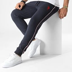 Acheter ✔️ Pantalon Jogging A Bandes 62998 Bleu Marine de US Polo ASSN 🥰 -Antony Morato Soldes us polo assn 342813 62998 51930 179 20221021T160304 03