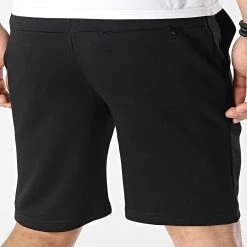 Meilleure affaire ⭐ Short Jogging Classic Noir Doré de Venum 🛒 -Antony Morato Soldes venum 301308 04473 137 20220203T162254 04
