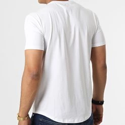 Remise 😀 Tee 👕 Shirt Authentic UFC Fight Week Blanc de Venum 💯 7 Remise 😀 Tee 👕 Shirt Authentic UFC Fight Week Blanc de Venum 💯 -Antony Morato Soldes venum 322393 00136 002 20220616T162142 04