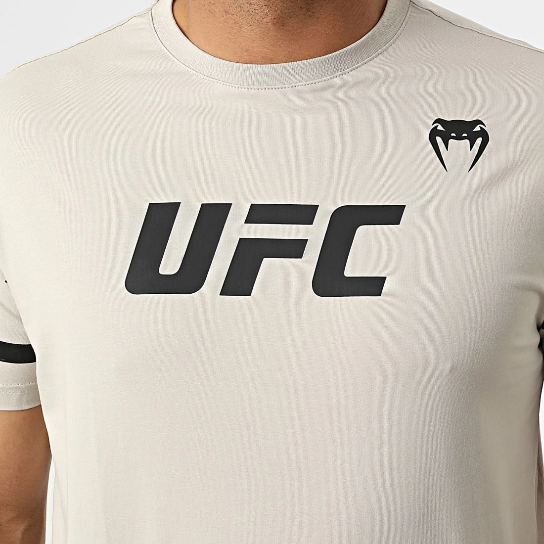 Remise 😉 Tee 👚 Shirt Authentic UFC Fight Week Beige de Venum 💯 2 Remise 😉 Tee 👚 Shirt Authentic UFC Fight Week Beige de Venum 💯 – Image 2