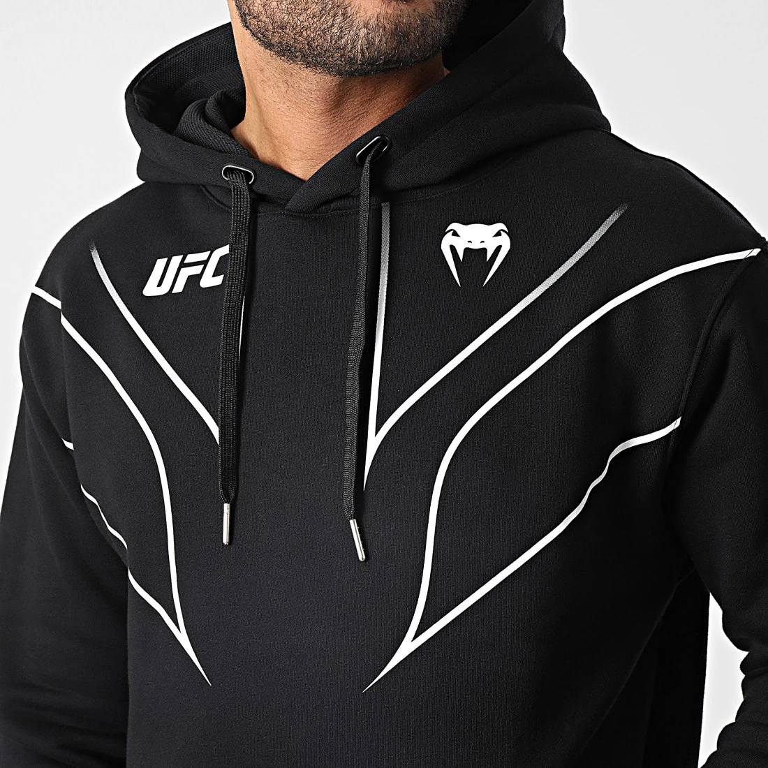 Les meilleures critiques de 🤩 Sweat Capuche Fight Night Noir de Venum 👍 2 Les meilleures critiques de 🤩 Sweat Capuche Fight Night Noir de Venum 👍 – Image 2