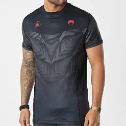 Grosses soldes ❤️ Tee 👚 Shirt Phantom Dry Tech 04695 Noir de Venum 🤩